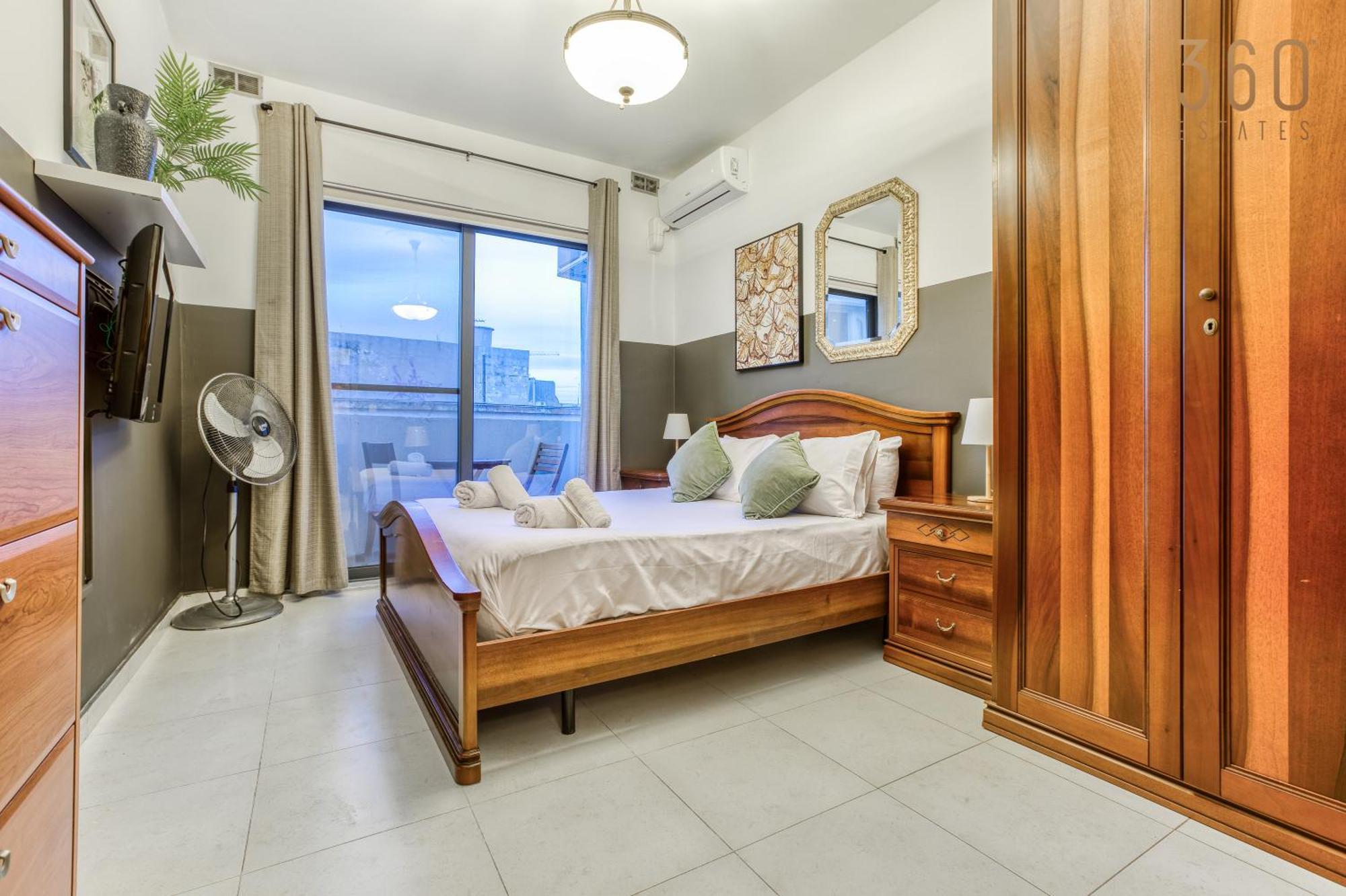 A Comfortable Apartment In The Heart Of Paceville Bt 360 Estates San Julián Exterior foto